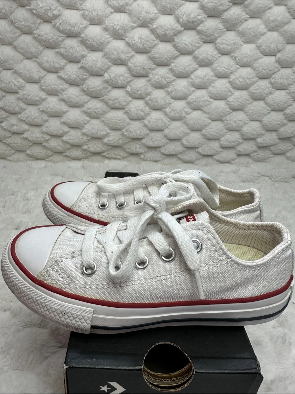 Converse classic low
